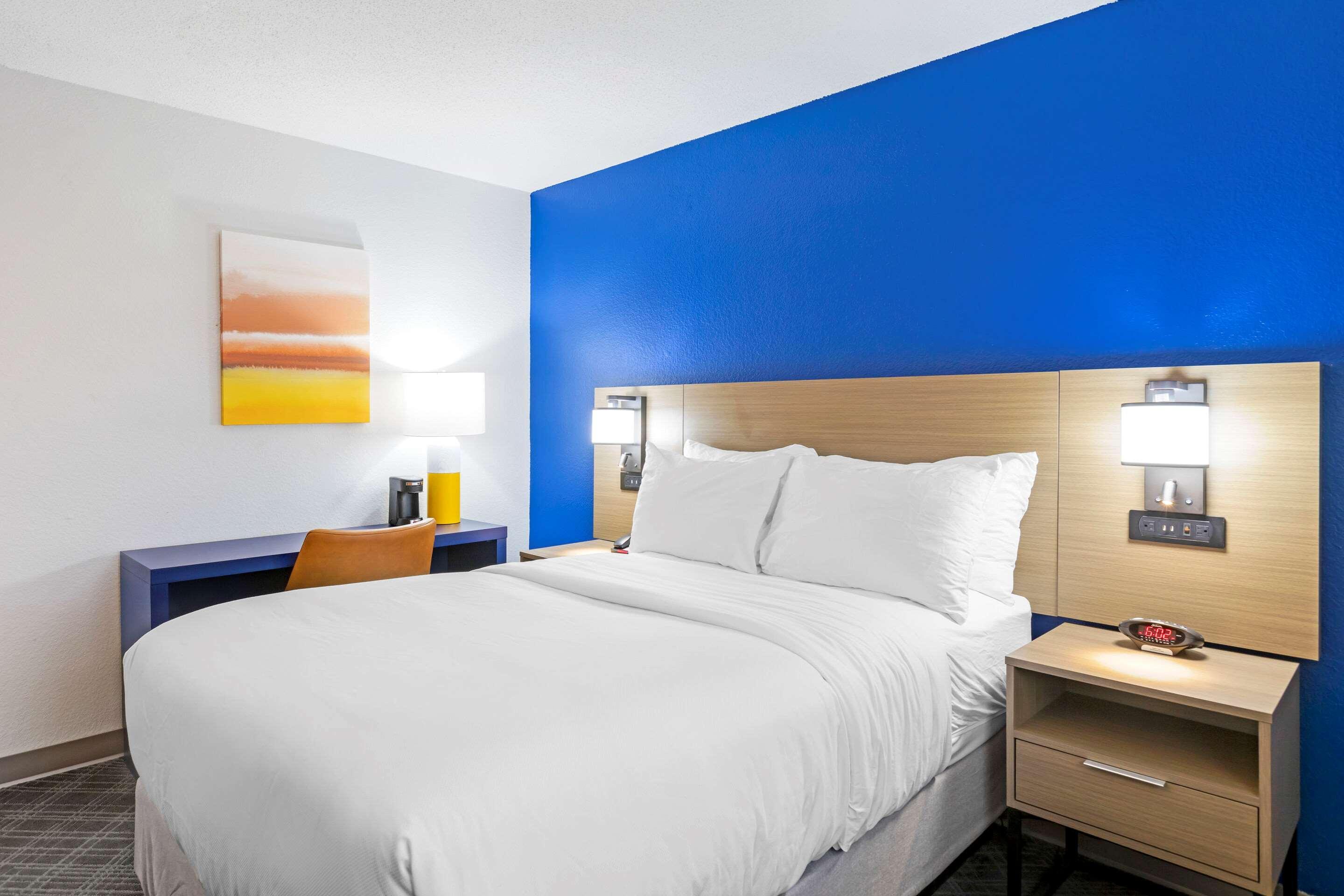 ซูเปอร์ 8 บาย วินด์แฮม คลอว์สัน/ทรอย/ดีทรอยต์ แอเรีย Hotel Clawson ภายนอก รูปภาพ